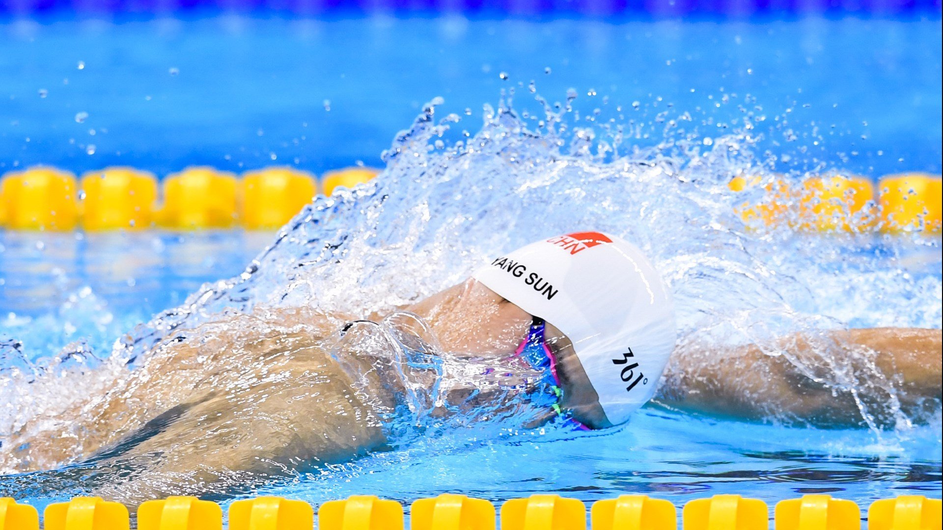 世界青少年横渡海峡挑战赛掀起全民关注,勇气席卷海洋,横渡 海峡